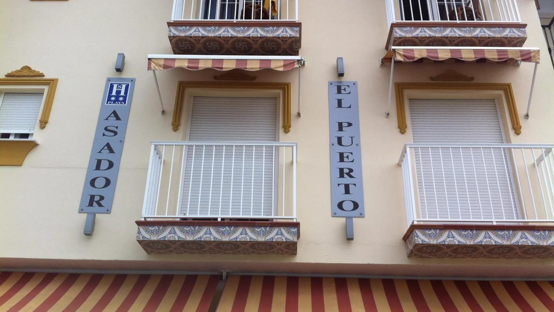 Hostal El Puerto Caleta De Velez 2*,  Espagne