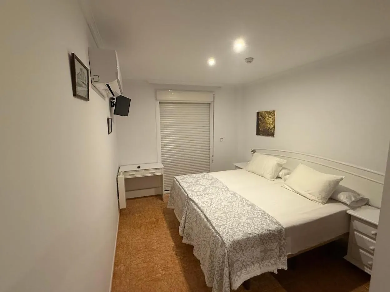 Hostal El Puerto Caleta De Velez