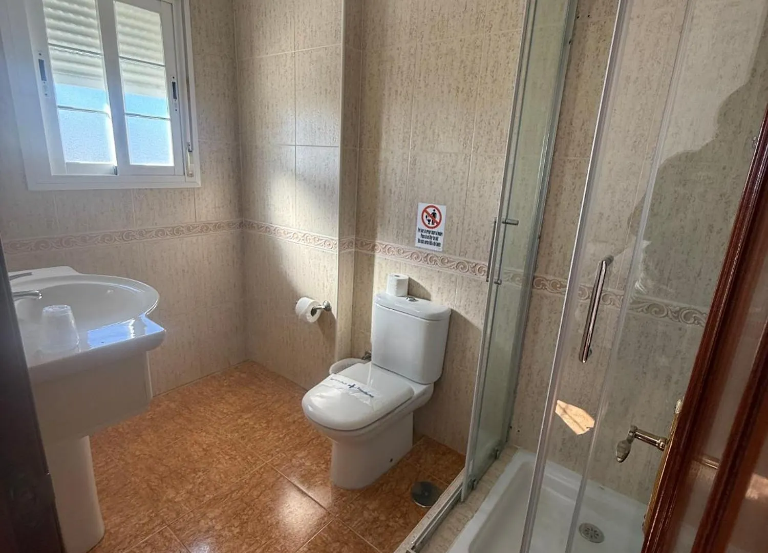 Hostal El Puerto Caleta De Velez